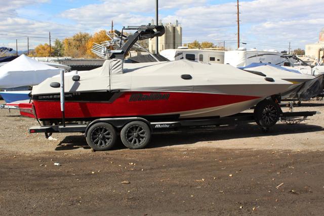 Calibre Marine gallery photo 3: Wake boat detailed and ready to go