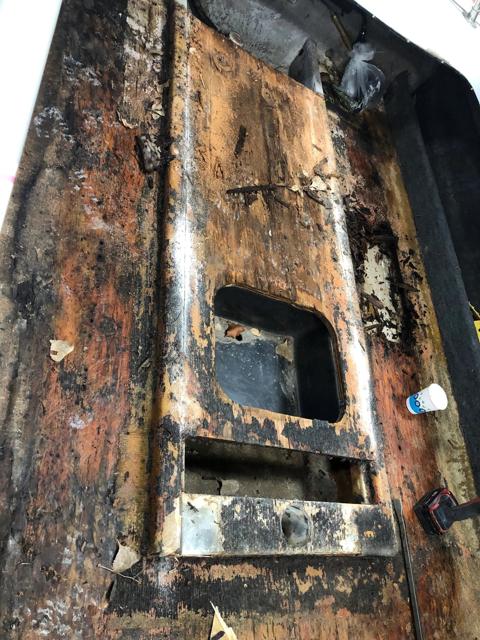 Calibre Marine gallery photo 6: Rotted core exposed — repair in progress