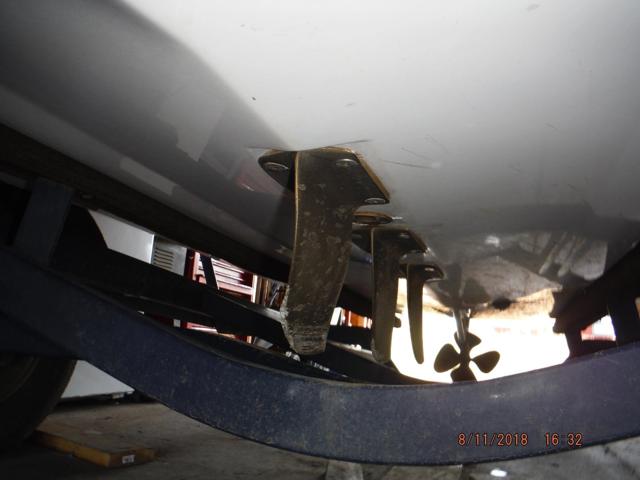 Calibre Marine gallery photo 32: Prop, shaft and rudder — bottom work